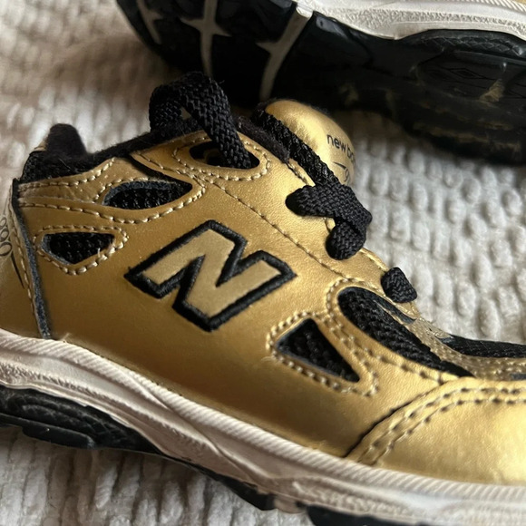 New Balance Kids Shoes in Gold and Black - Picture 3 of 7